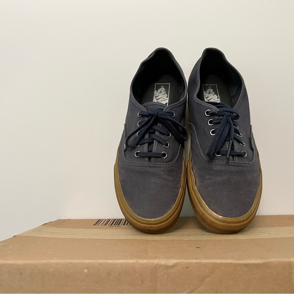 Vans-Authentic- Mens (9) - Picture 3 of 4
